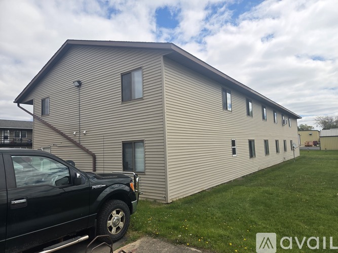425 S Thayer St 2 Beds Apartment for Rent - Photo gallery 4