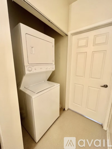 400 Blake St 2 Beds Apartment for Rent - Photo gallery 4