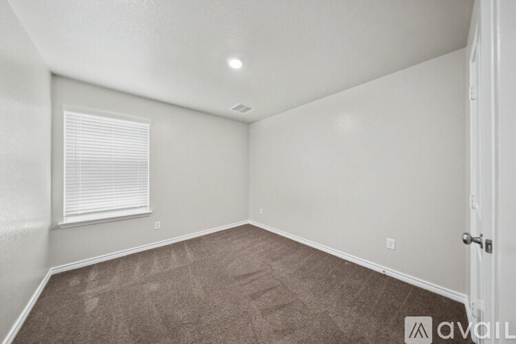 604 Double Vision Rd 4 Beds Single Family Home for Rent - Photo gallery 4