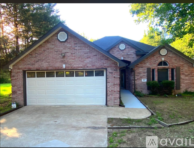 820 Hillside Dr 3 Beds Single Family Home for Rent - Photo gallery 2