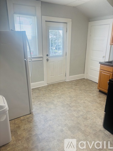 654 Oak Street 2 Beds Apartment for Rent - Photo gallery 3