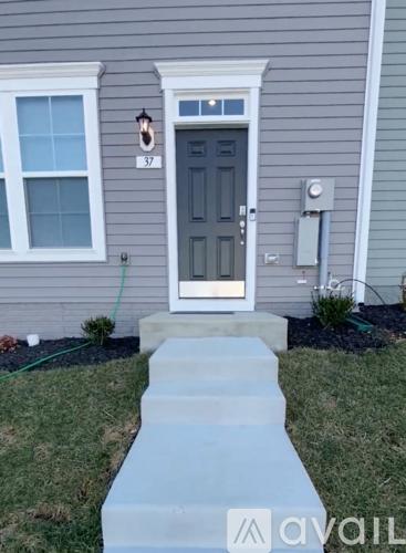 37 Abigail Street 3 Beds Townhouse for Rent - Photo gallery 1