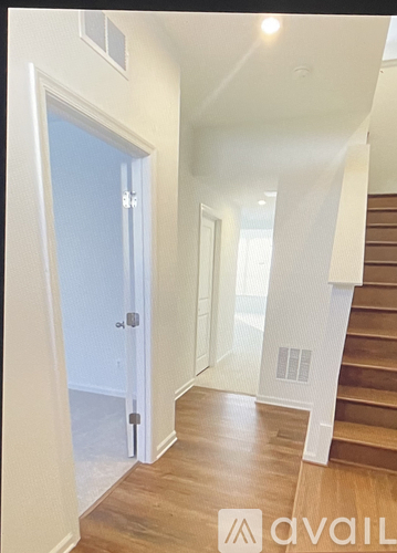 37 Abigail Street 3 Beds Townhouse for Rent - Photo gallery 3
