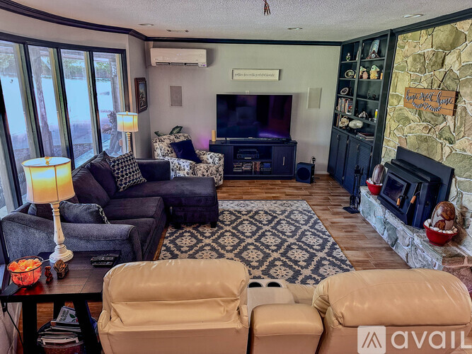 1355 South Loy Road 3 Beds Single Family Home for Rent - Photo gallery 2