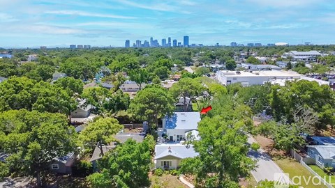 252 33Rd Avenue North 1 Apartment for Rent