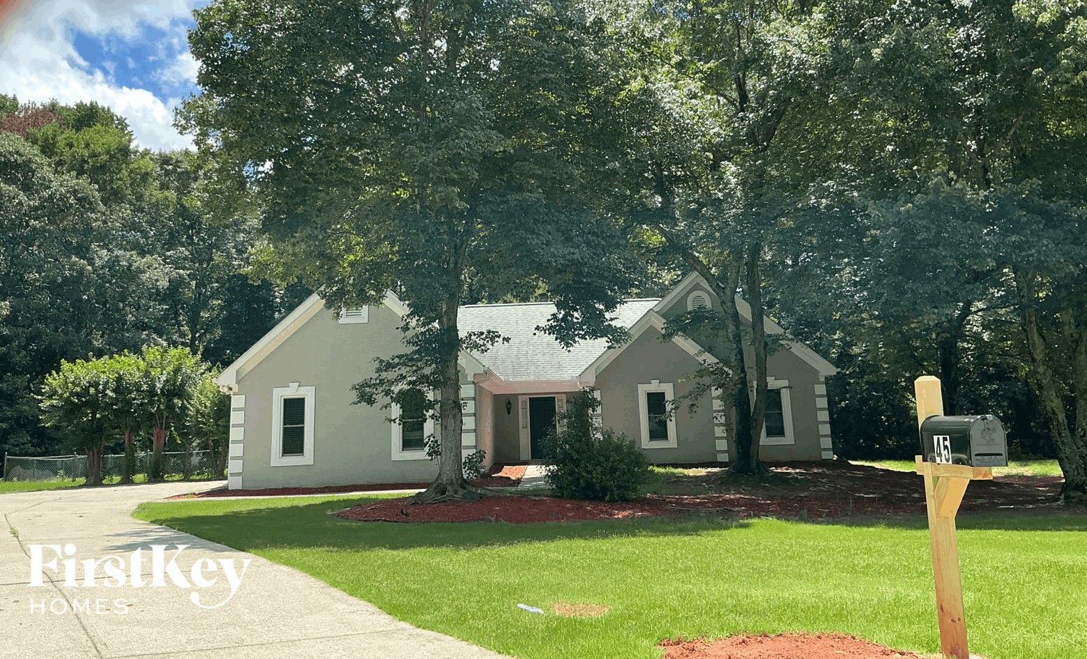 45 Sunset Court 3 Beds Apartment for Rent