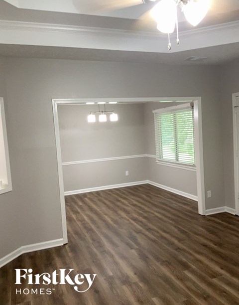 45 Sunset Court 3 Beds Apartment for Rent