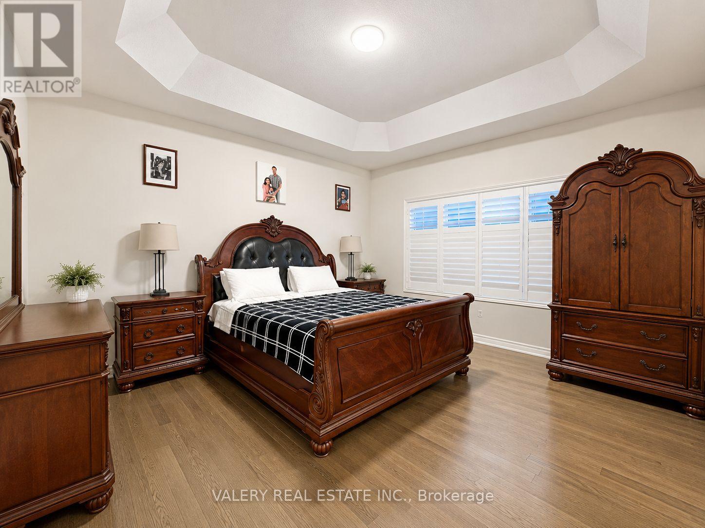 MAIN - 11 O'CONNOR CRESCENT 5 Beds House for Rent - Photo gallery 4