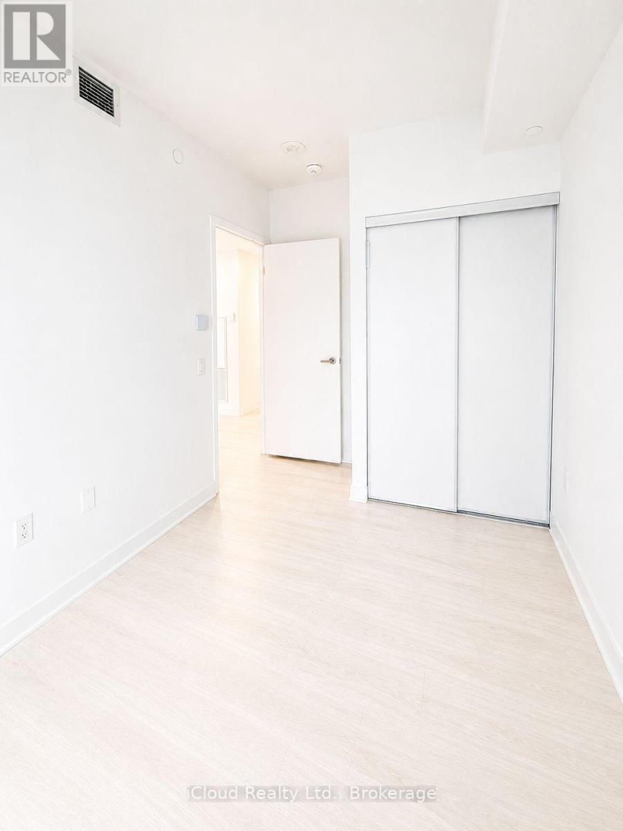 5604 - 3900 CONFEDERATION PARKWAY 3 Beds Apartment, Condo, Home for Rent - Photo gallery 4