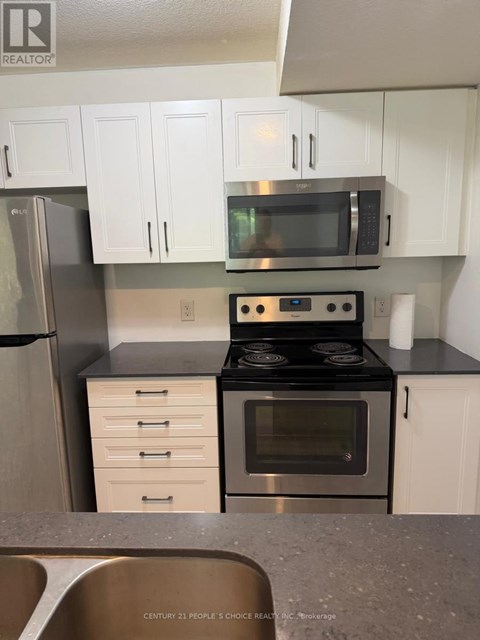 A5 - 190 CENTURY HILL DRIVE 2 Beds Apartment for Rent