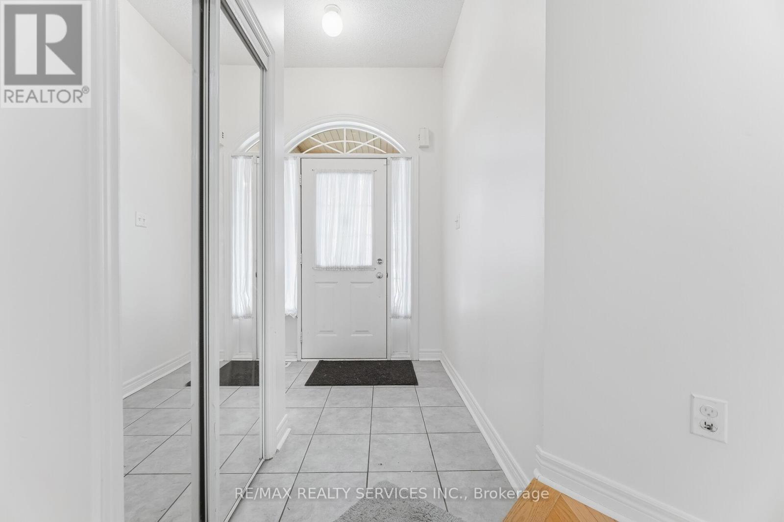 4 ROCKY POINT CRESCENT 3 Beds House for Rent - Photo gallery 3