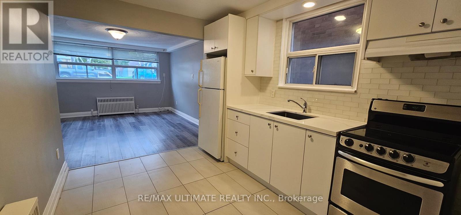 BSMT - 18 AVON DRIVE 2 Beds Home, Multifamily, Triplex for Rent - Photo gallery 3