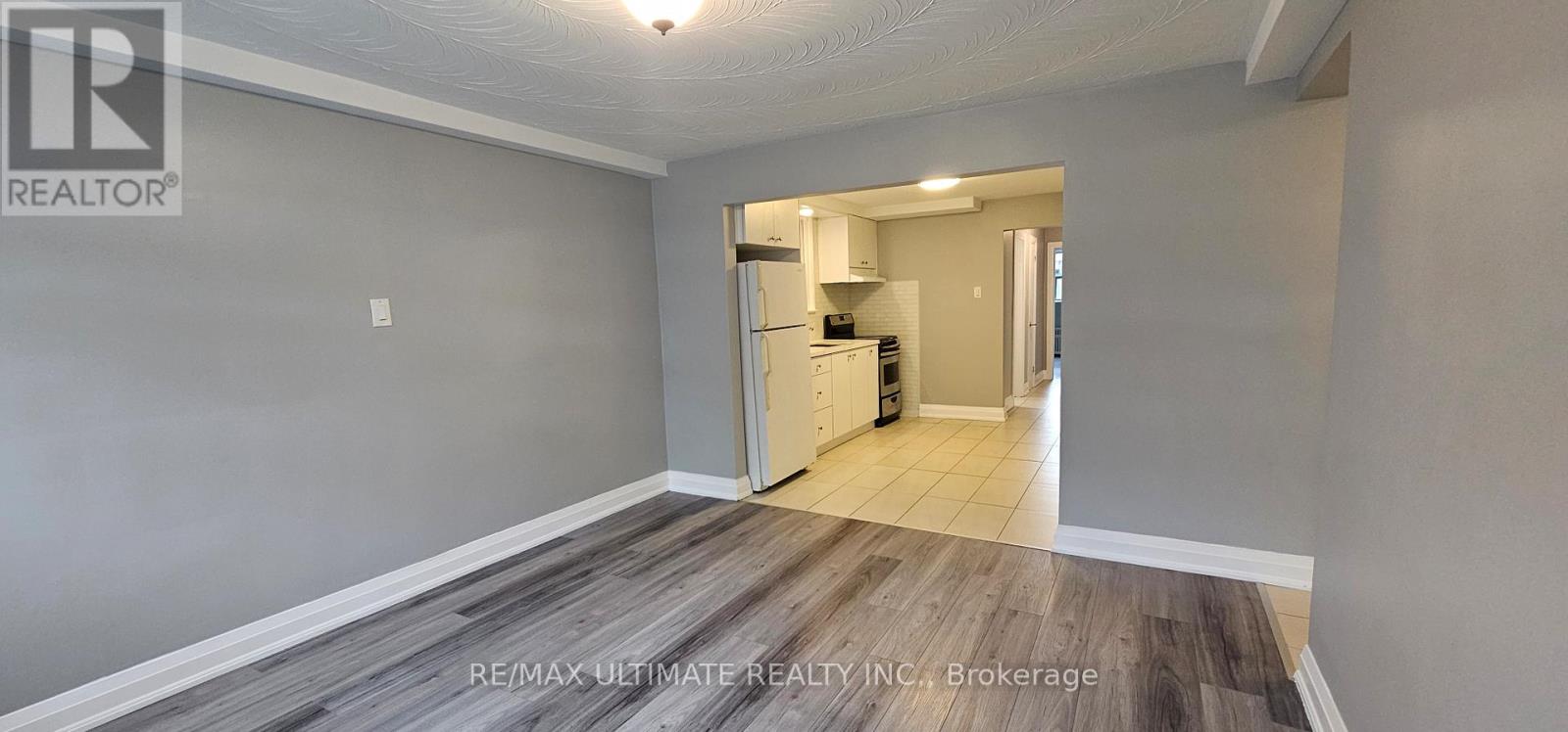 BSMT - 18 AVON DRIVE 2 Beds Home, Multifamily, Triplex for Rent - Photo gallery 4