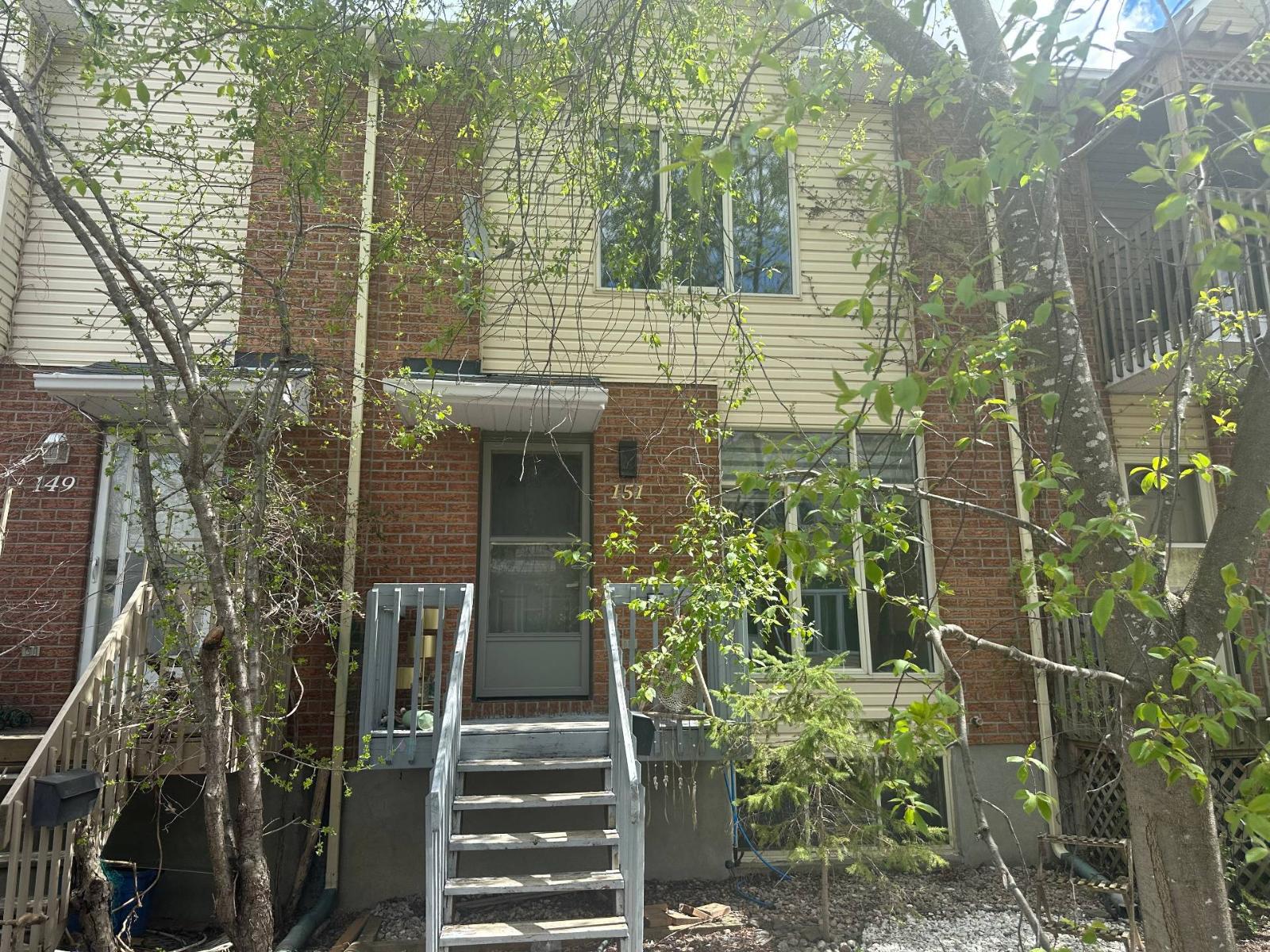 151Z Rue Madaire 2 Beds Condo, Home, Townhouse for Rent - Photo gallery 1