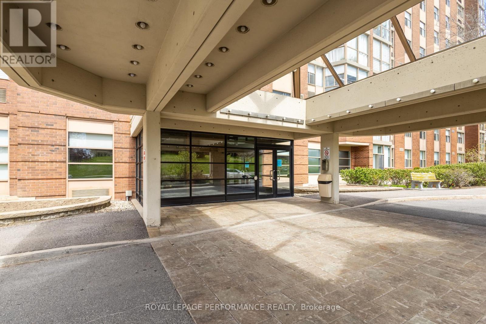 1606 - 2760 CAROUSEL CRESCENT 2 Beds Apartment, Condo, Home for Rent - Photo gallery 3