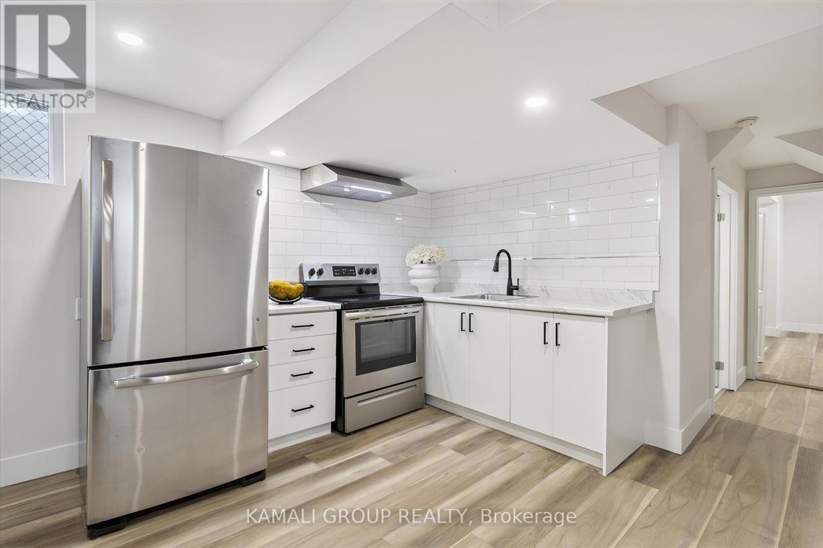 BSMT - 2027 BRAMPTON STREET 1 House for Rent - Photo gallery 4