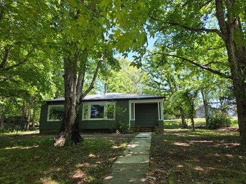 154 Hwy 46N 3 Beds Apartment for Rent