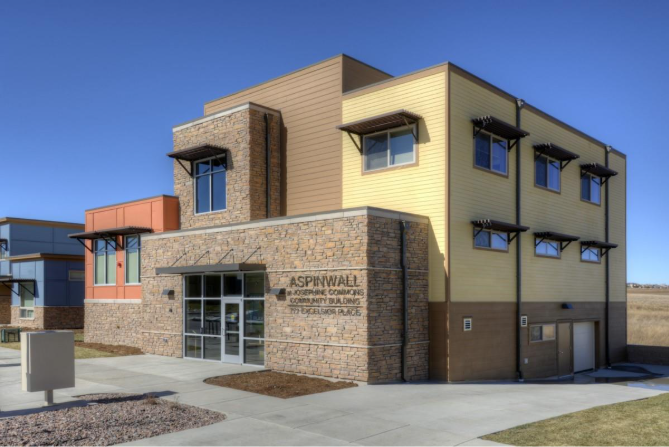 771 Excelsior Pl. 1-4 Beds Apartment for Rent