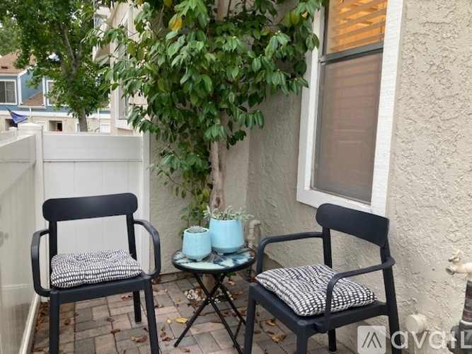 58 Birchwood Lane 2 Beds Townhouse for Rent - Photo gallery 2