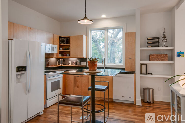 2513 White Ave 1 Apartment for Rent - Photo gallery 5
