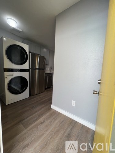 1900 Corona Dr Unit B 1 Single Family Home for Rent - Photo gallery 3
