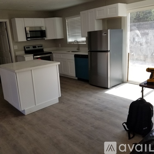 171 West Highland Avenue 3 Beds Single Family Home for Rent - Photo gallery 2