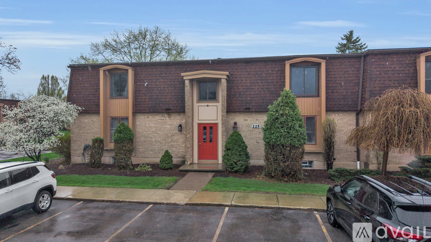 225 Charter Oaks Drive 1 Condo for Rent - Photo gallery 1