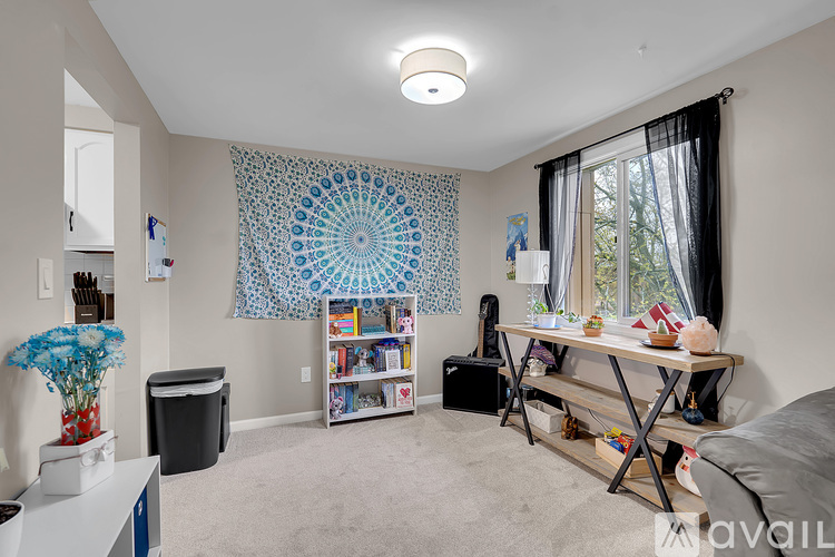 225 Charter Oaks Drive 1 Condo for Rent - Photo gallery 5