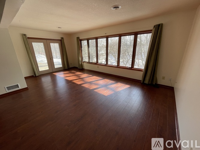 754 16th Avenue North 2 Beds Townhouse for Rent - Photo gallery 3
