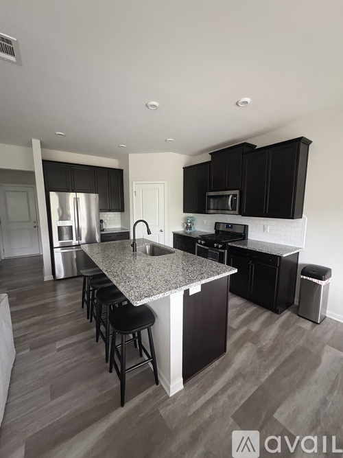 1913 Azure Grove Ct 3 Beds Single Family Home for Rent - Photo gallery 5