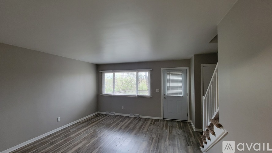 72 S Thomas Rd 2 Beds Apartment for Rent - Photo gallery 2