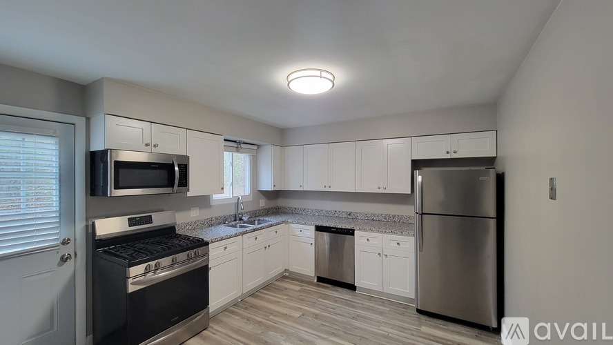 72 S Thomas Rd 2 Beds Apartment for Rent - Photo gallery 5