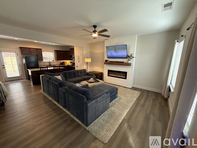 572 Polo Way 3 Beds Townhouse for Rent - Photo gallery 2