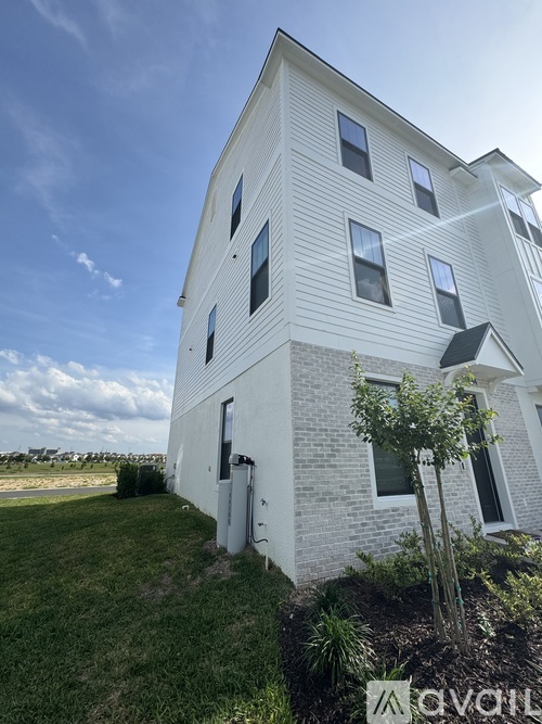 15064 Grove Lake Drive 4 Beds Townhouse for Rent - Photo gallery 4