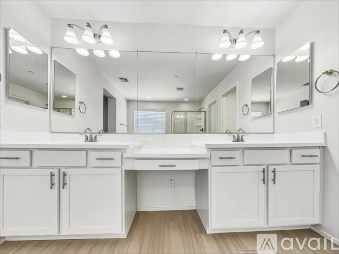 307 North Sandal 4 Beds Single Family Home for Rent - Photo gallery 4