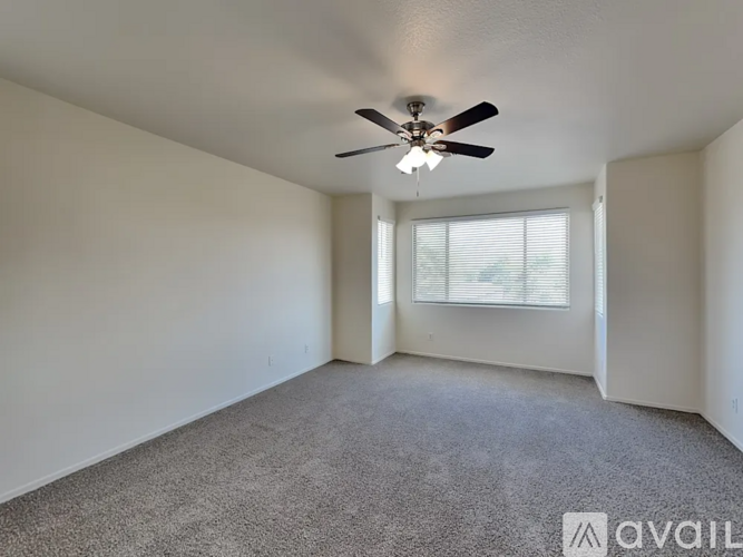 8815 West Myrtle Avenue 5 Beds Single Family Home for Rent - Photo gallery 3
