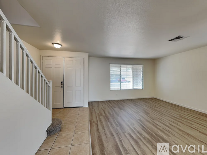 8815 West Myrtle Avenue 5 Beds Single Family Home for Rent - Photo gallery 5