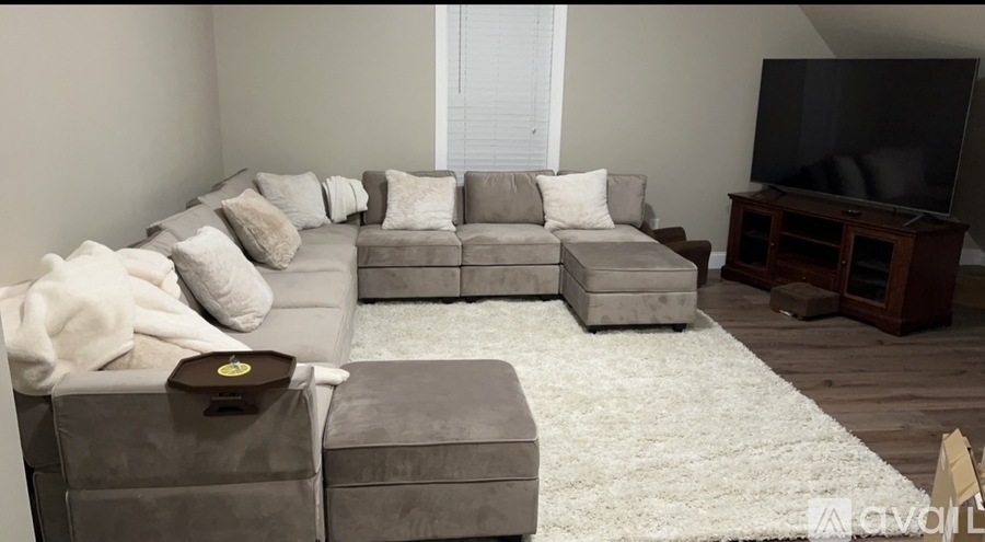 704 Micahs Way N 5 Beds Single Family Home for Rent - Photo gallery 3