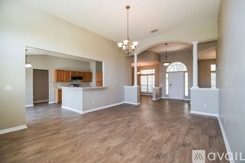 919 Lipan Street 3 Beds Apartment for Rent