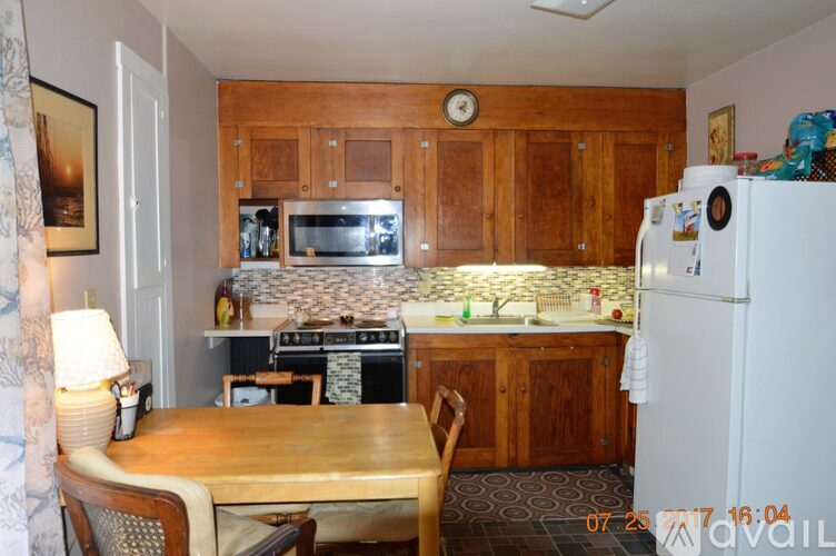 616 Thames St 1 Apartment for Rent - Photo gallery 2