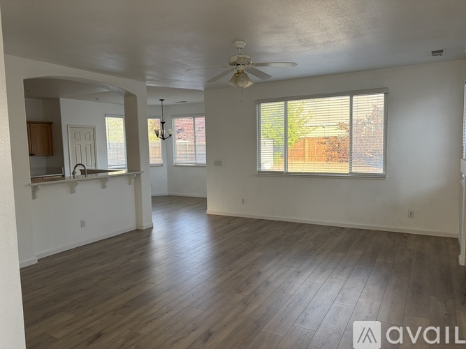 1550 Canyonlands Court 3 Beds Single Family Home for Rent - Photo gallery 2