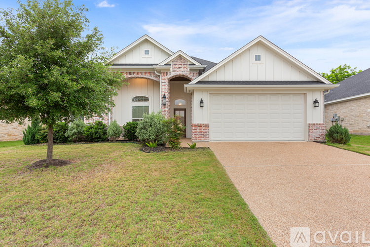 10420 Fallen Leaf Dr 4 Beds Single Family Home for Rent - Photo gallery 1
