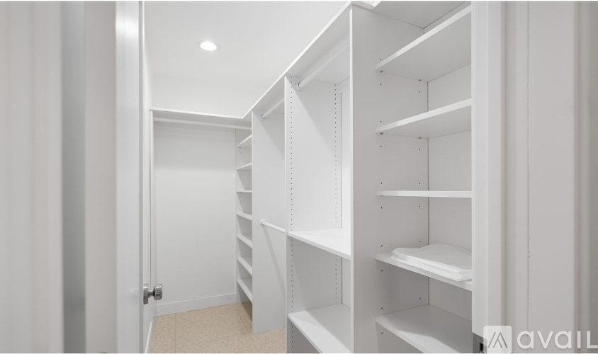 473 1/2 West Sunview Avenue 2 Beds Single Family Home for Rent - Photo gallery 4