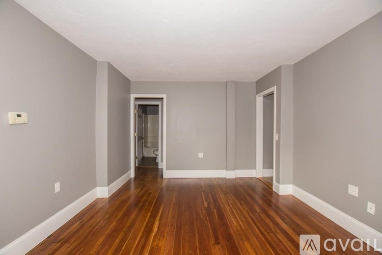 75 Hammond St 4 Beds Apartment for Rent - Photo gallery 4