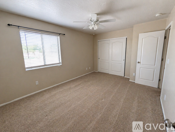 18239 North 40th Street 2 Beds Townhouse for Rent - Photo gallery 2