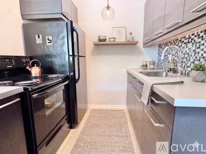 6947 E 6th St 1 Apartment for Rent - Photo gallery 5