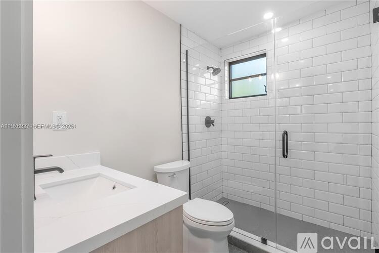 8421 SW 27th Terrace 3 Beds Single Family Home for Rent - Photo gallery 4