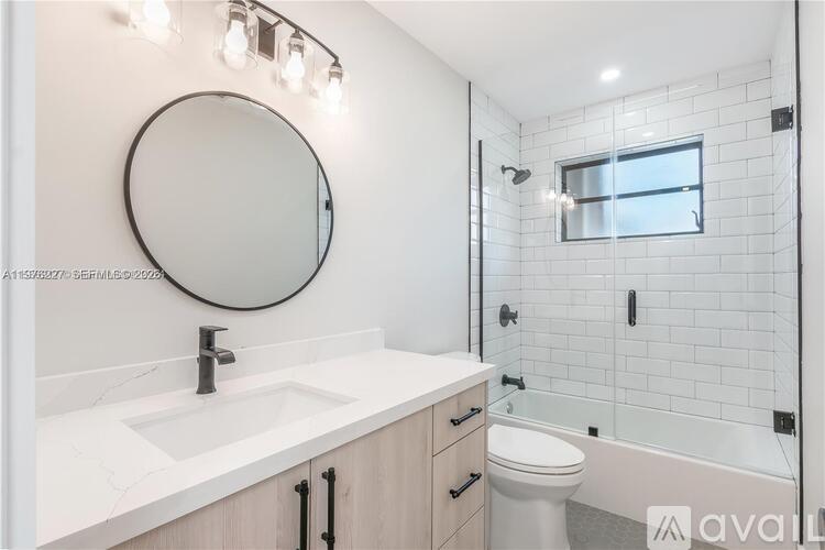 8421 SW 27th Terrace 3 Beds Single Family Home for Rent - Photo gallery 5