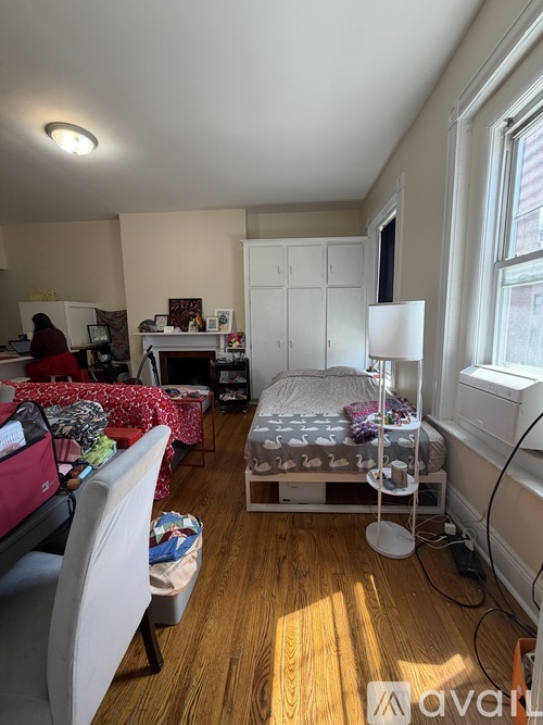 337 Beacon St Studio Apartment for Rent - Photo gallery 1