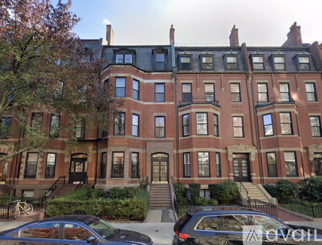 337 Beacon St Studio Apartment for Rent - Photo gallery 4